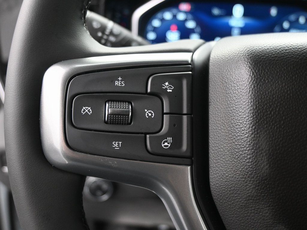 Used 2025 Chevrolet Silverado 1500 LT AWD/4WD image 20