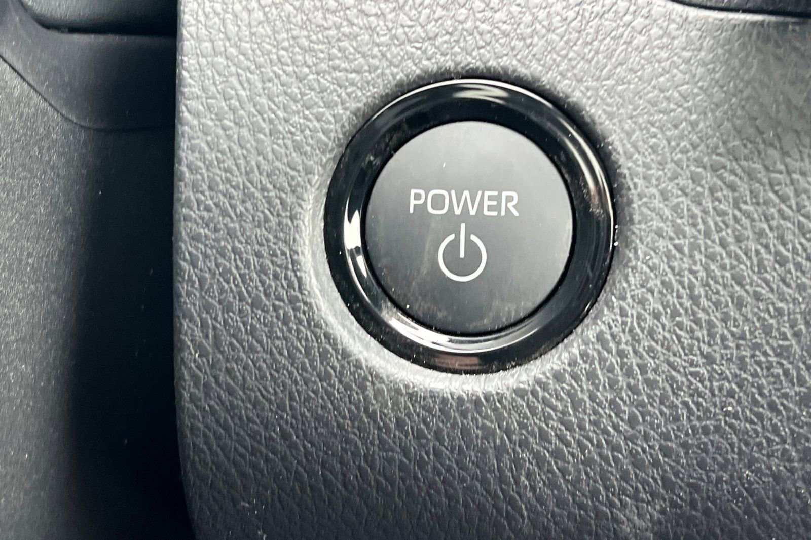 New 2026 Toyota Camry Hybrid w/ Multimedia Upgrade Package image 18