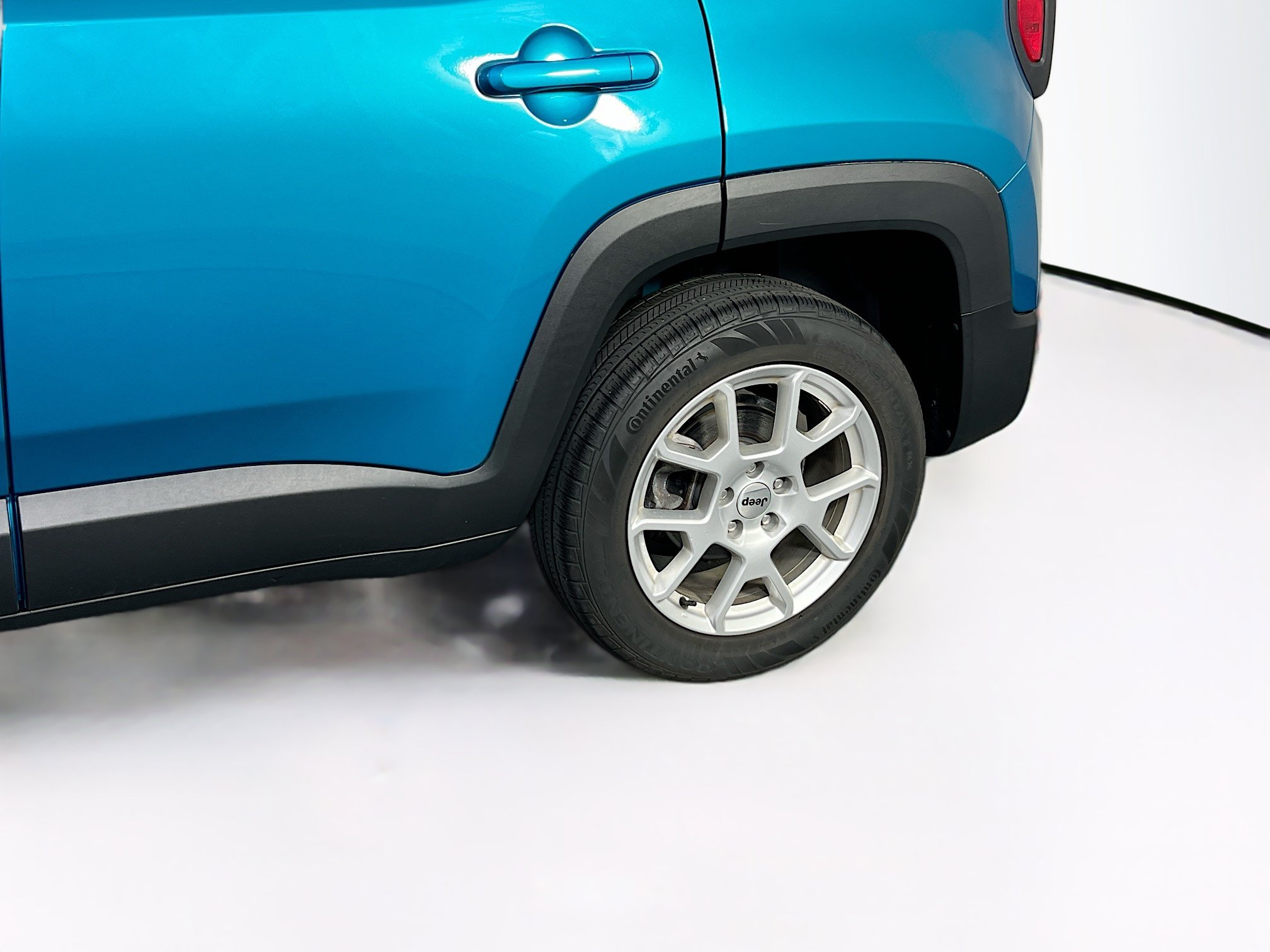 Used 2022 Jeep Renegade Latitude w/ Convenience Group AWD/4WD image 30
