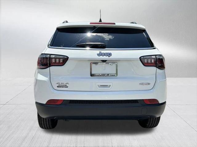 Certified 2023 Jeep Compass Latitude AWD/4WD image 6