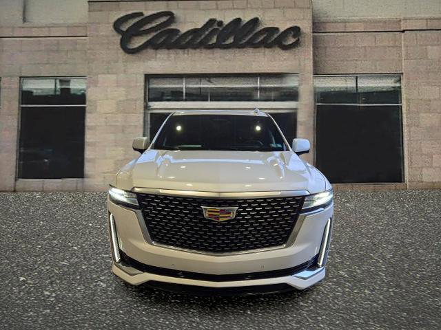 Used 2024 Cadillac Escalade Premium Luxury AWD/4WD image 8