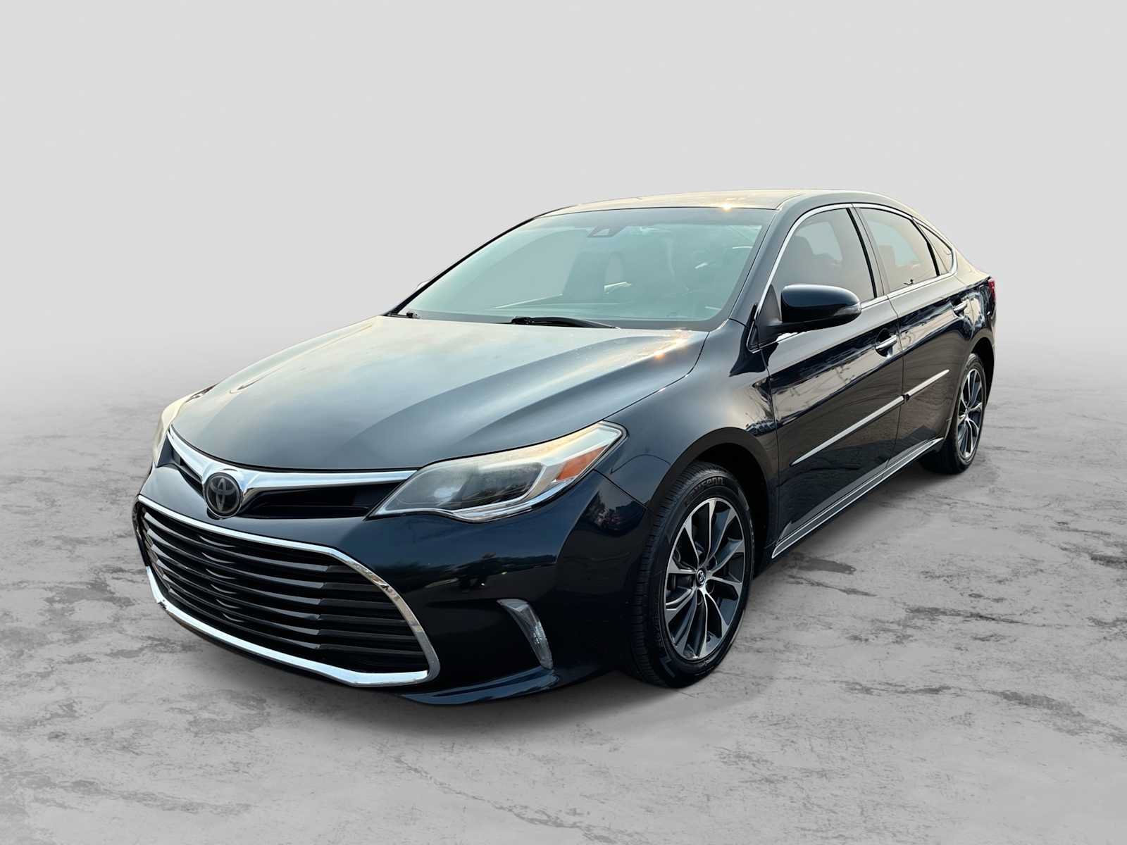 Used 2018 Toyota Avalon XLE w/ Protection Package