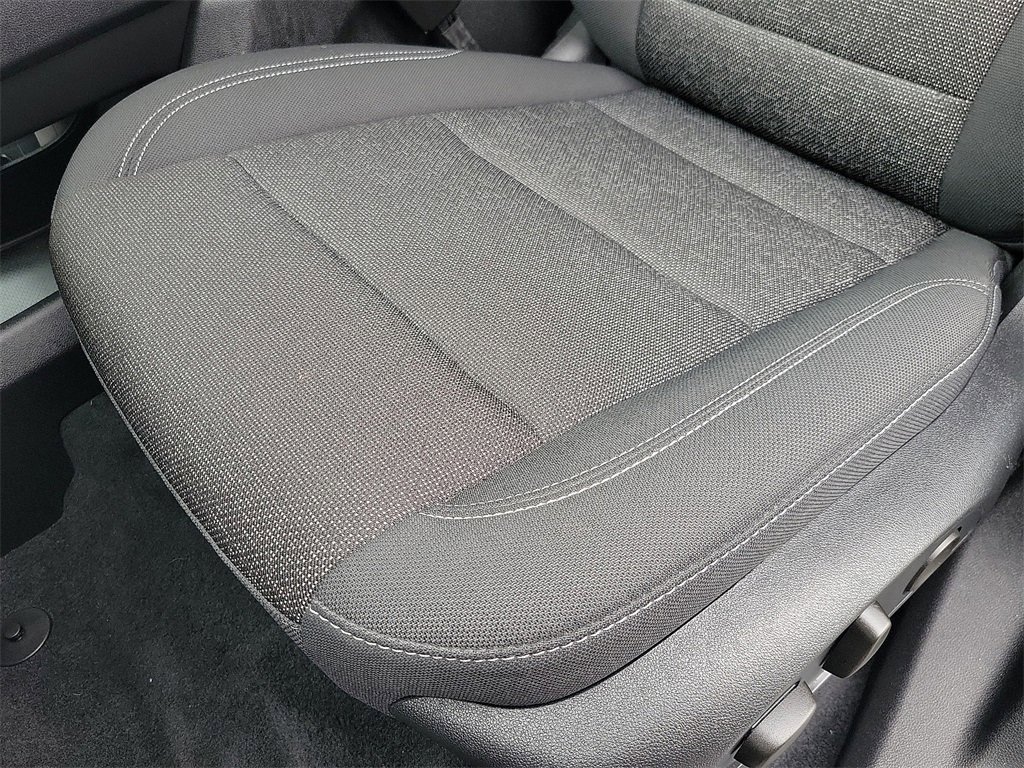 Used 2025 Chevrolet Traverse LT w/ Enhanced Driving Package image 14