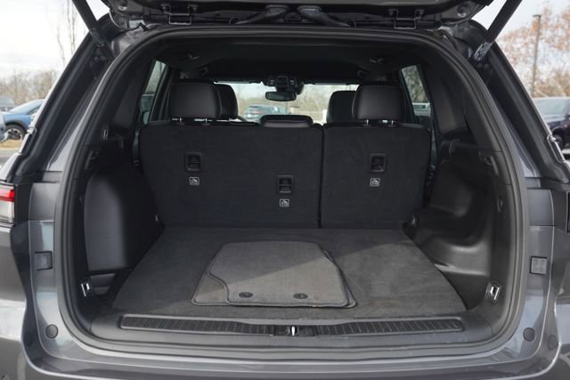 Used 2024 Jeep Grand Cherokee Limited image 17