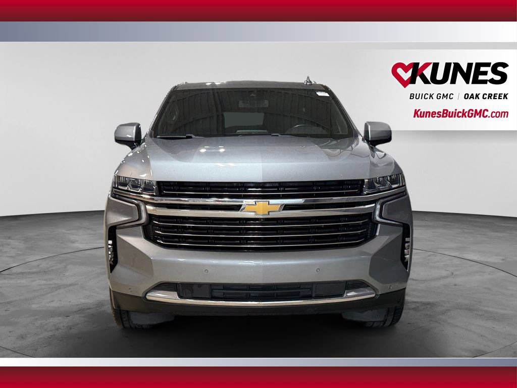 Used 2023 Chevrolet Tahoe LT w/ Luxury Package AWD/4WD image 3