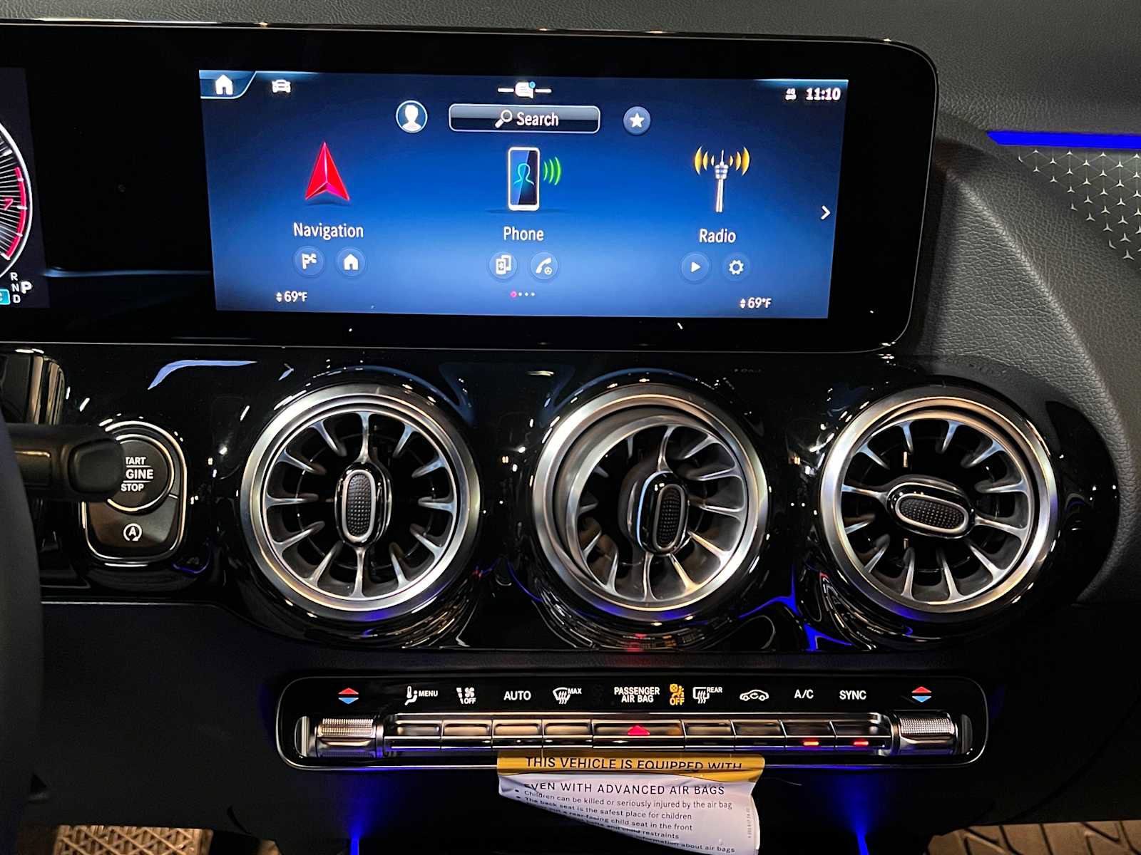 Used 2025 Mercedes-Benz GLA 250 4MATIC image 32