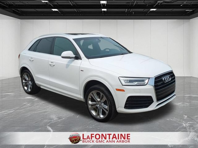 Used 2018 Audi Q3 2.0T Premium Plus w/ Premium Plus Package AWD/4WD image 3