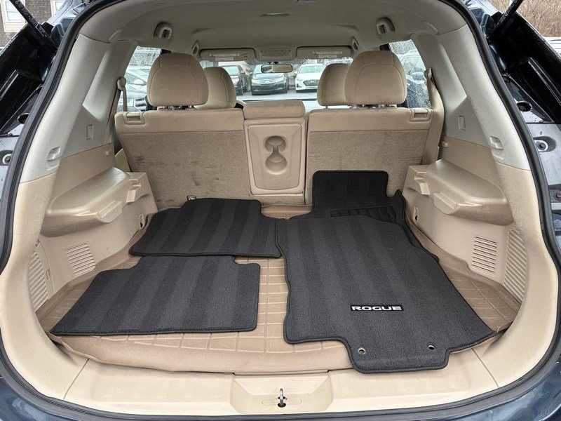 Used 2015 Nissan Rogue S image 17