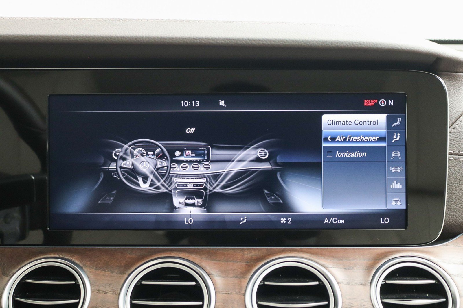 Used 2017 Mercedes-Benz E 300 image 18