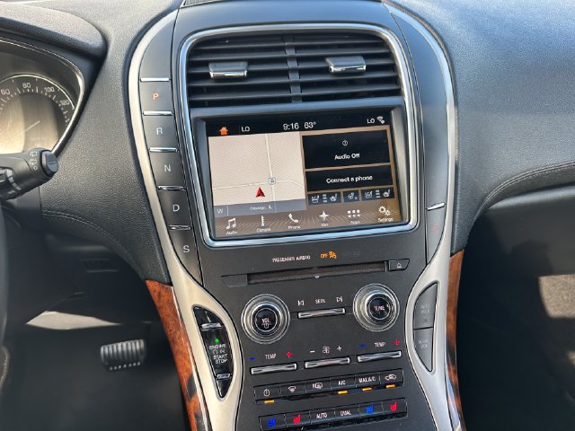 Used 2017 Lincoln MKX Reserve w/ Driver Assistance Package AWD/4WD image 26