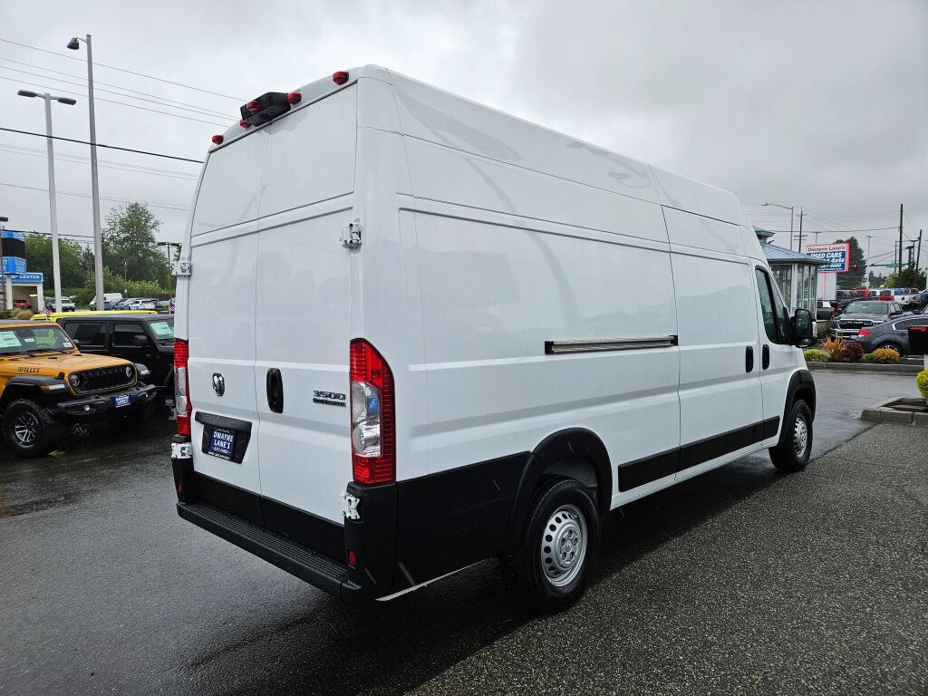 Used 2025 RAM ProMaster 3500 FWD image 5