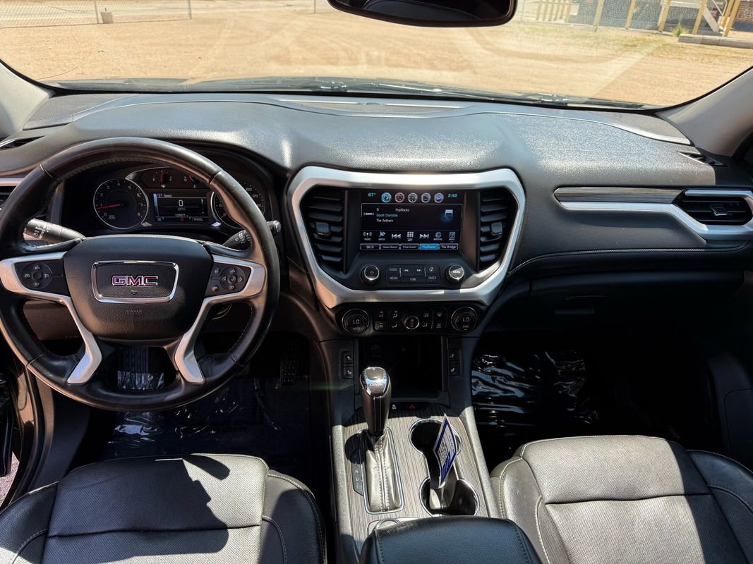 Used 2017 GMC Acadia SLT image 16