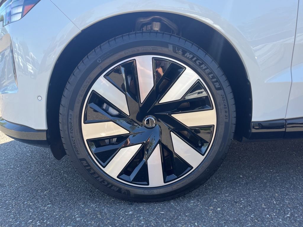 New 2026 Volvo EX90 Plus AWD/4WD image 28