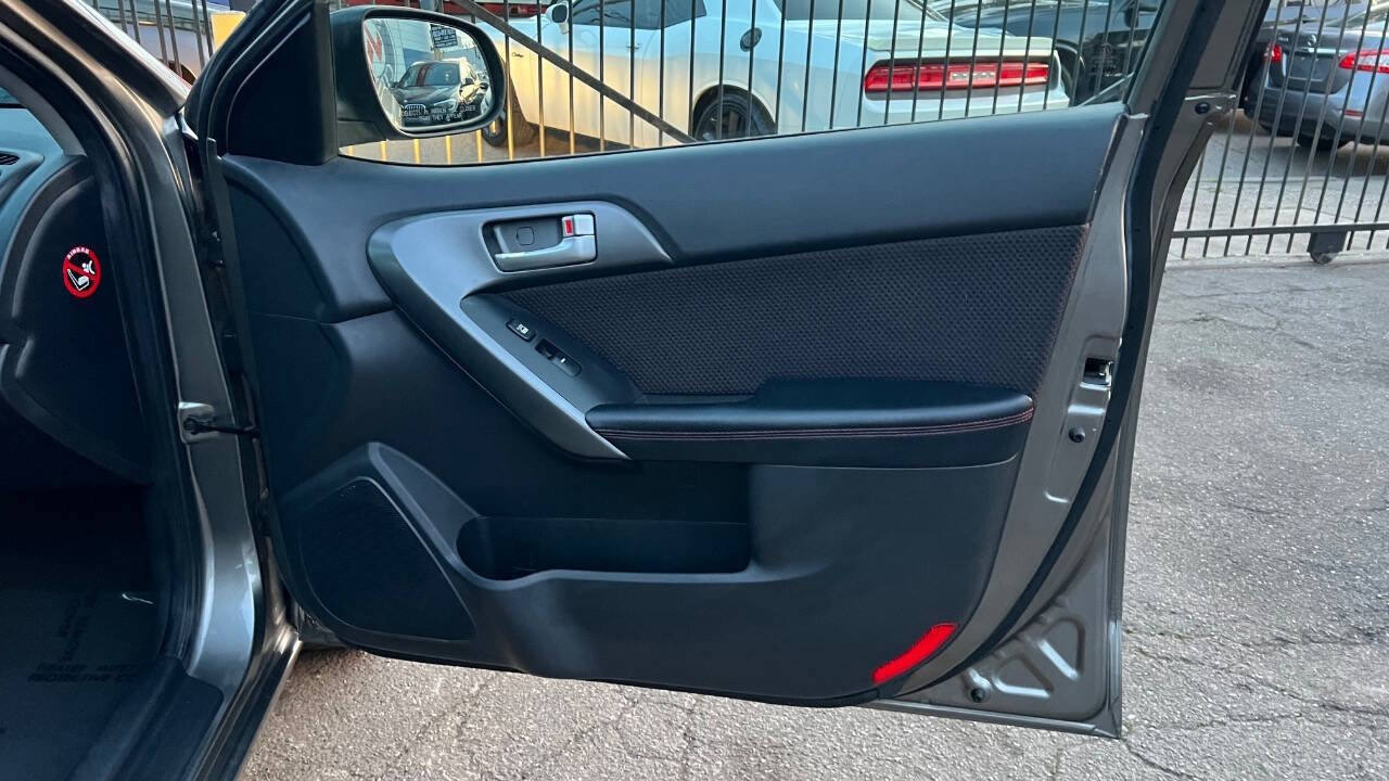 Used 2012 Kia Forte SX image 21