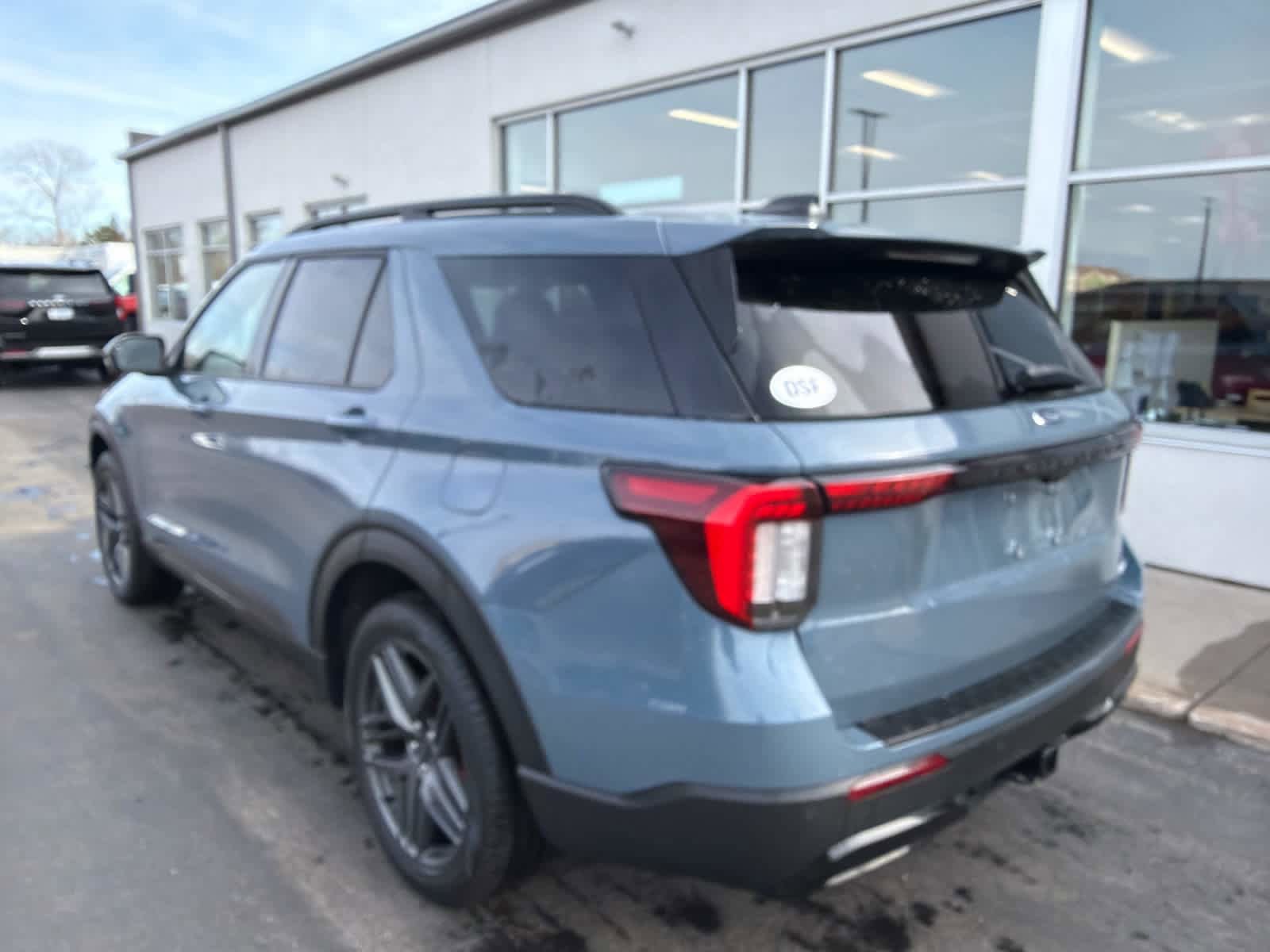 New 2026 Ford Explorer ST-Line w/ ST-Line Street Pack image 5