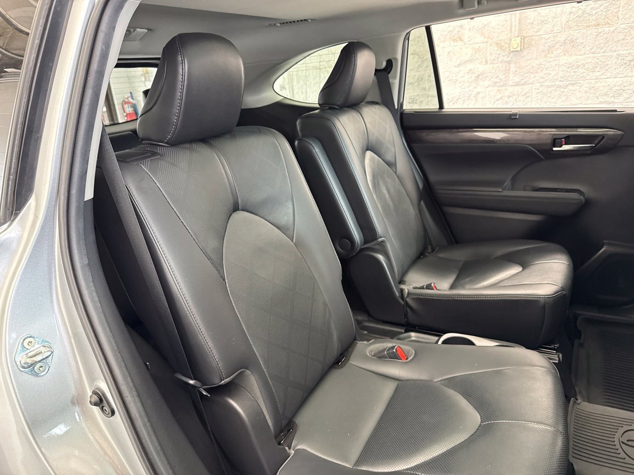 Used 2021 Toyota Highlander Platinum AWD/4WD image 49