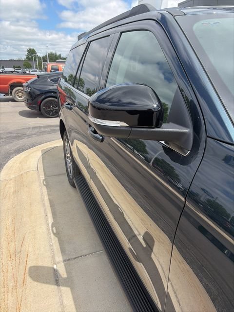 New 2026 Ford Expedition Active AWD/4WD image 10
