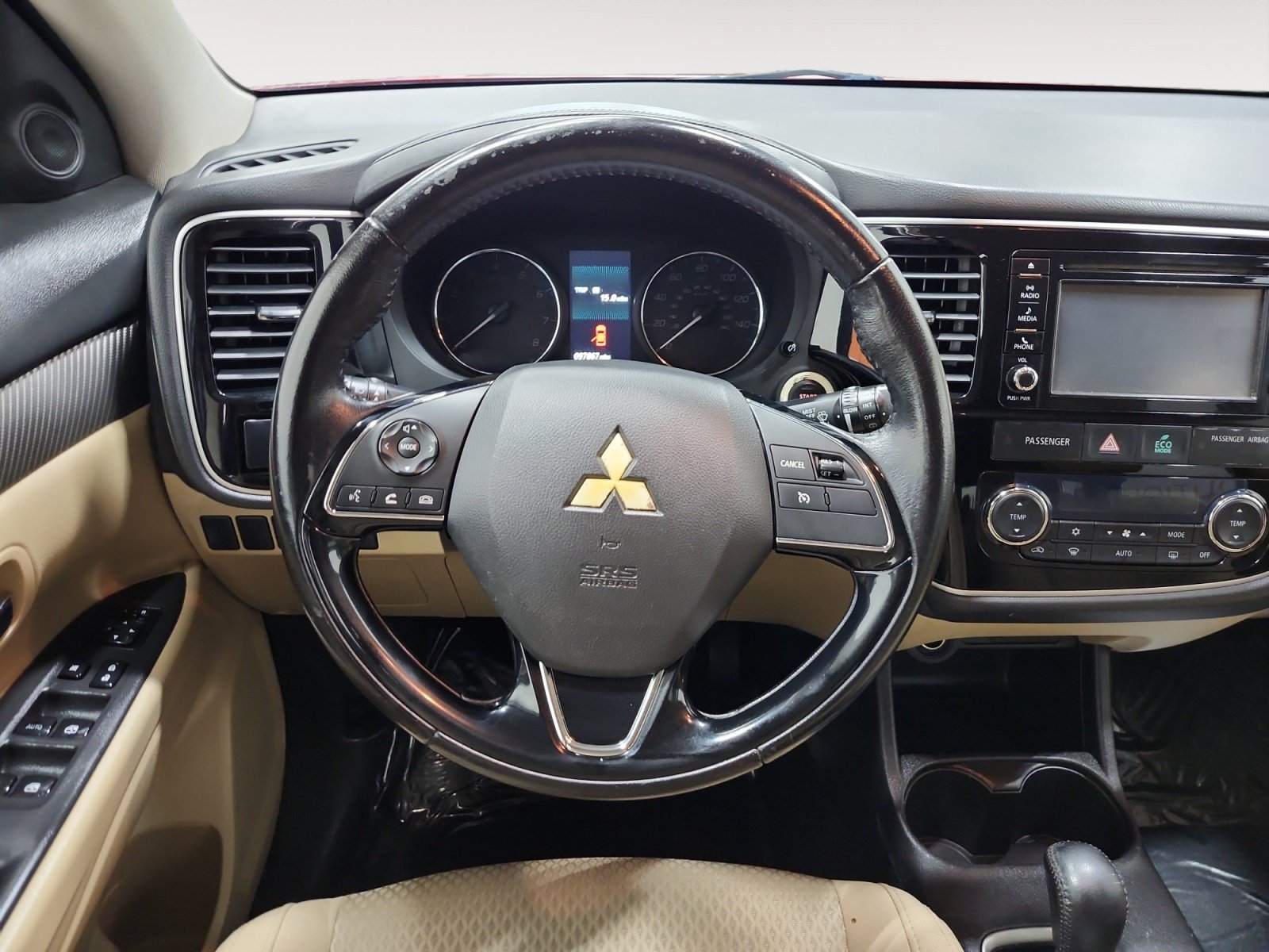 Used 2016 Mitsubishi Outlander SE AWD/4WD image 12