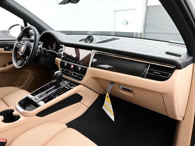 New 2026 Porsche Macan Turbo image 19