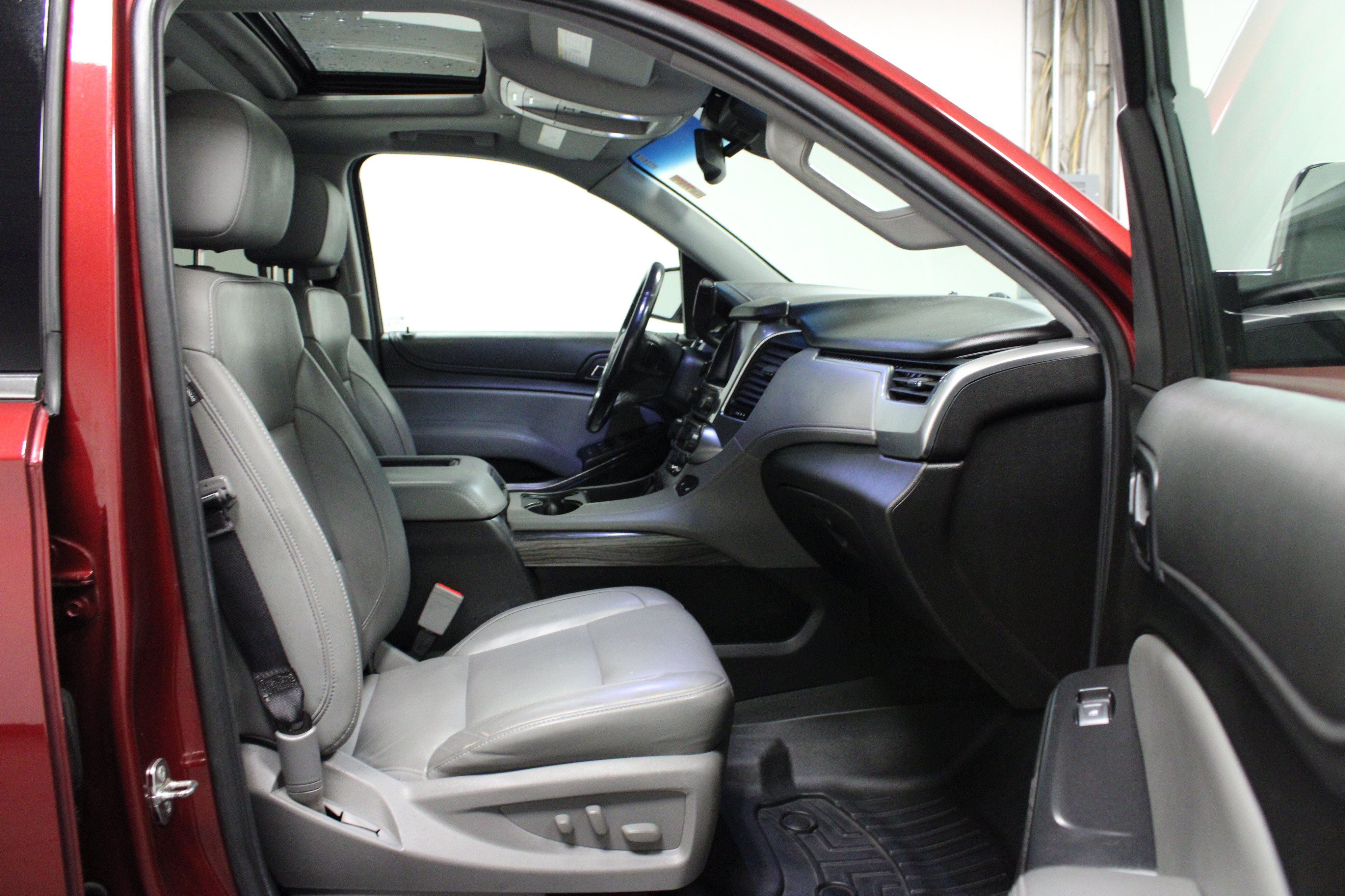Used 2019 Chevrolet Tahoe LT AWD/4WD image 18