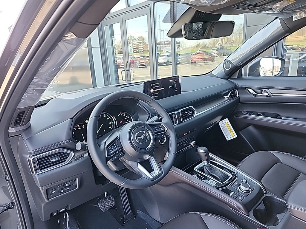 New 2025 MAZDA CX-5 Signature image 4
