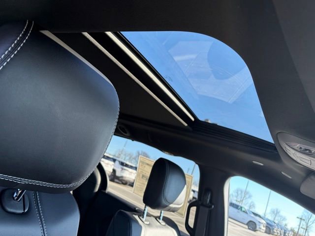 New 2026 Chrysler Pacifica Select w/ S Appearance Package FWD image 25