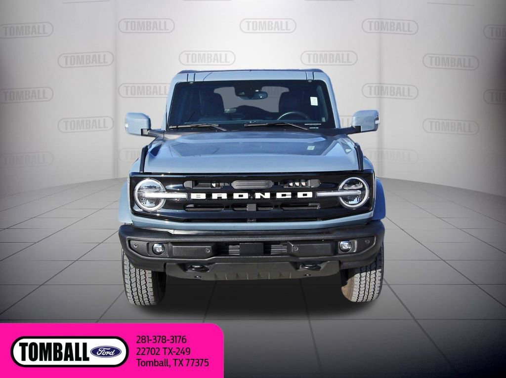Used 2023 Ford Bronco Outer Banks image 2
