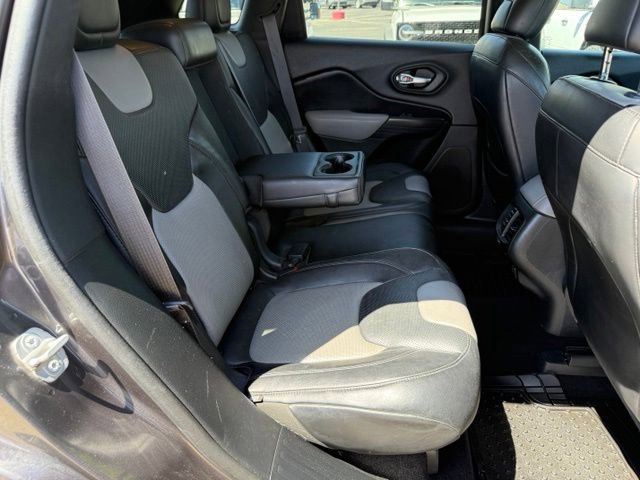 Used 2014 Jeep Cherokee Limited w/ Luxury Group AWD/4WD image 36