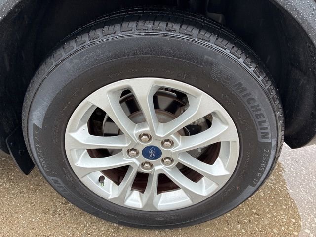 Used 2021 Ford Escape SE w/ Cold Weather Package FWD image 12