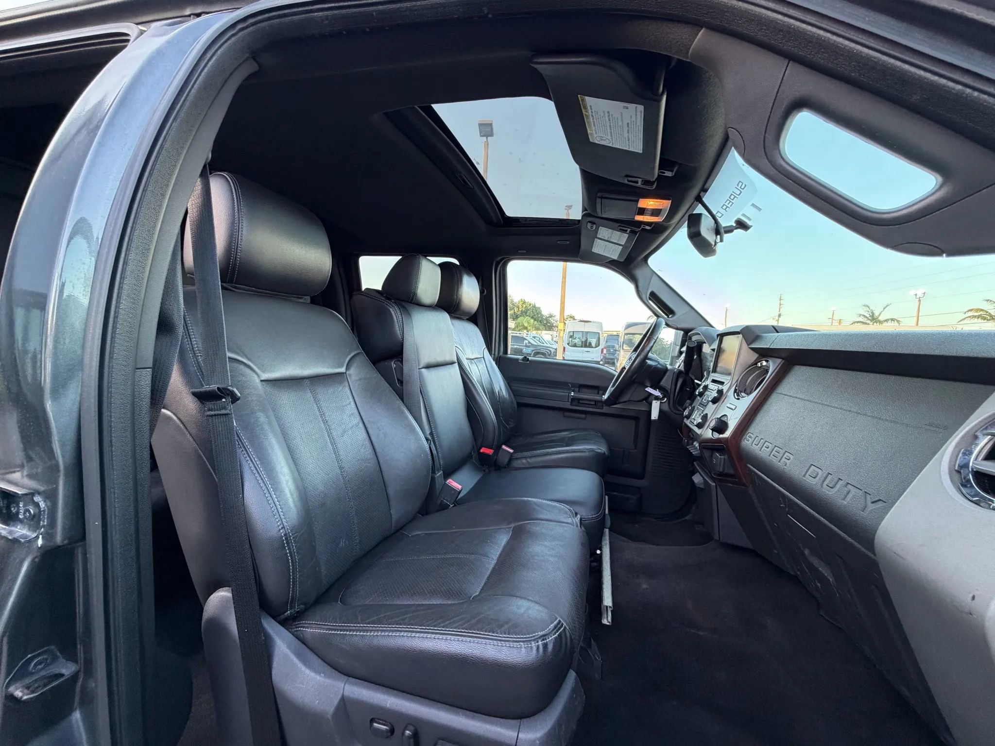 Used 2015 Ford F350 Lariat w/ Lariat Ultimate Package image 18
