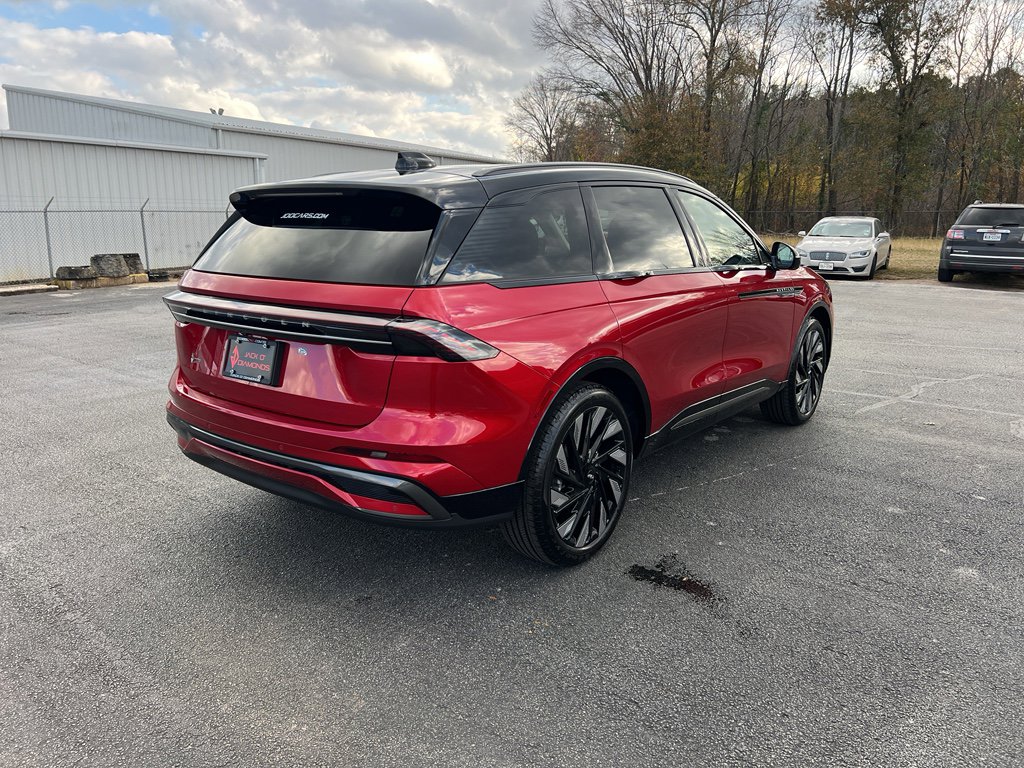 New 2026 Lincoln Nautilus Reserve w/ Jet Appearance Package image 6