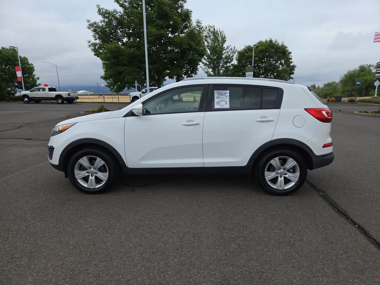 Used 2012 Kia Sportage LX w/ Navigation Pkg FWD image 11