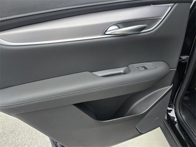 New 2026 Cadillac XT5 Luxury w/ LPO, Floor Liner Package image 13