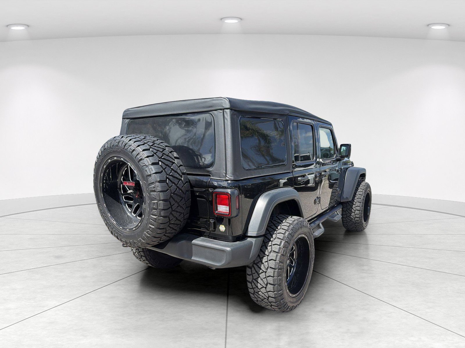 Used 2026 Jeep Wrangler Unlimited Sport AWD/4WD image 4