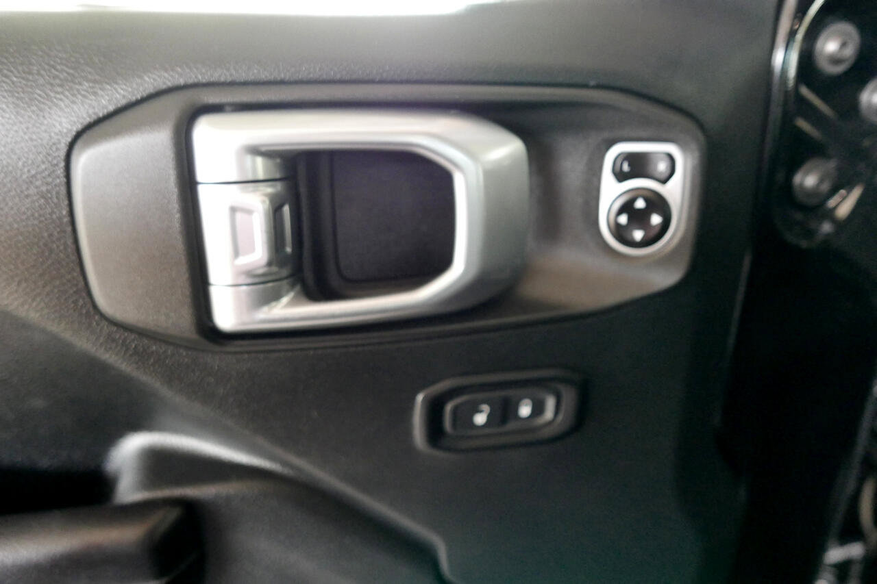 Used 2020 Jeep Wrangler Unlimited Sport image 18