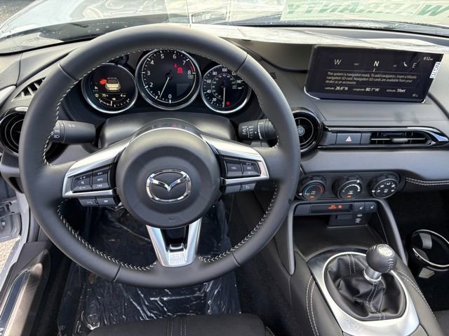 New 2026 MAZDA MX-5 Miata Club w/ Interior Package RWD image 14