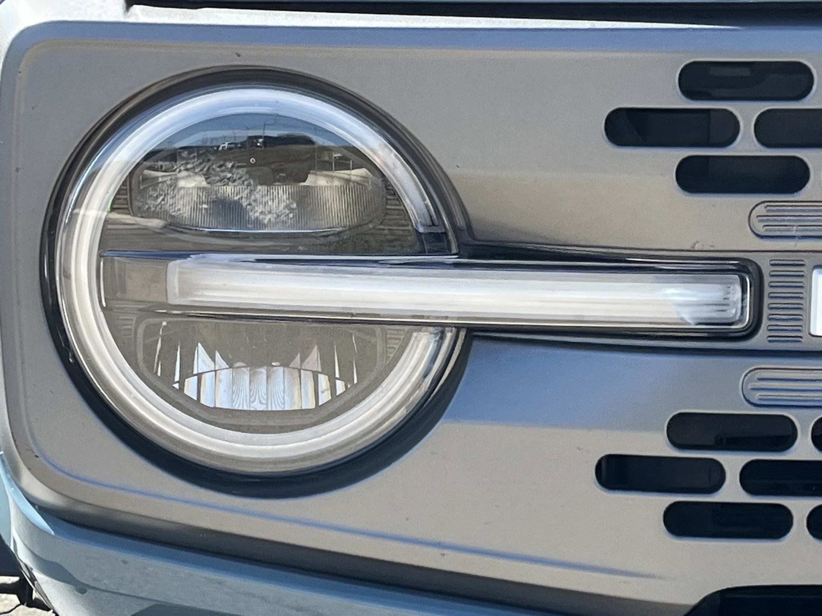 Used 2021 Ford Bronco Badlands image 8