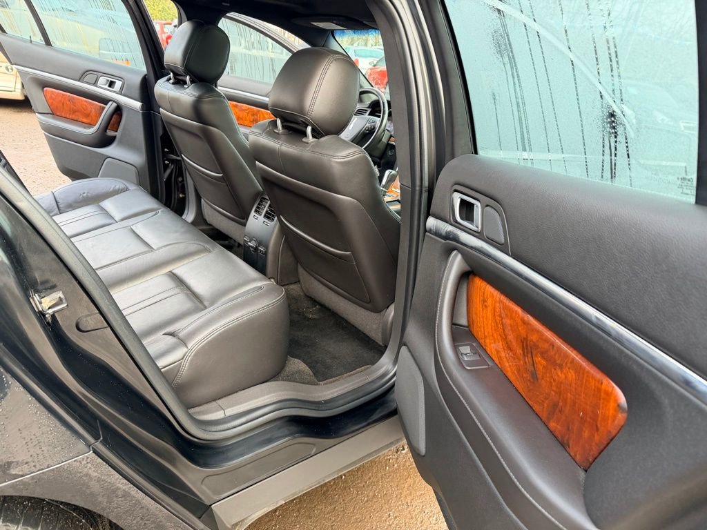 Used 2013 Lincoln MKS EcoBoost image 28