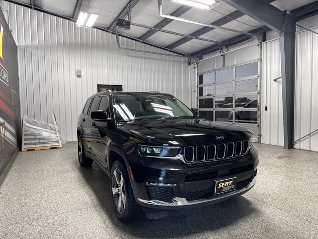 Used 2021 Jeep Grand Cherokee L Limited AWD/4WD image 34