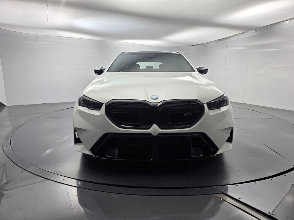 New 2027 BMW M5 Touring AWD/4WD image 2