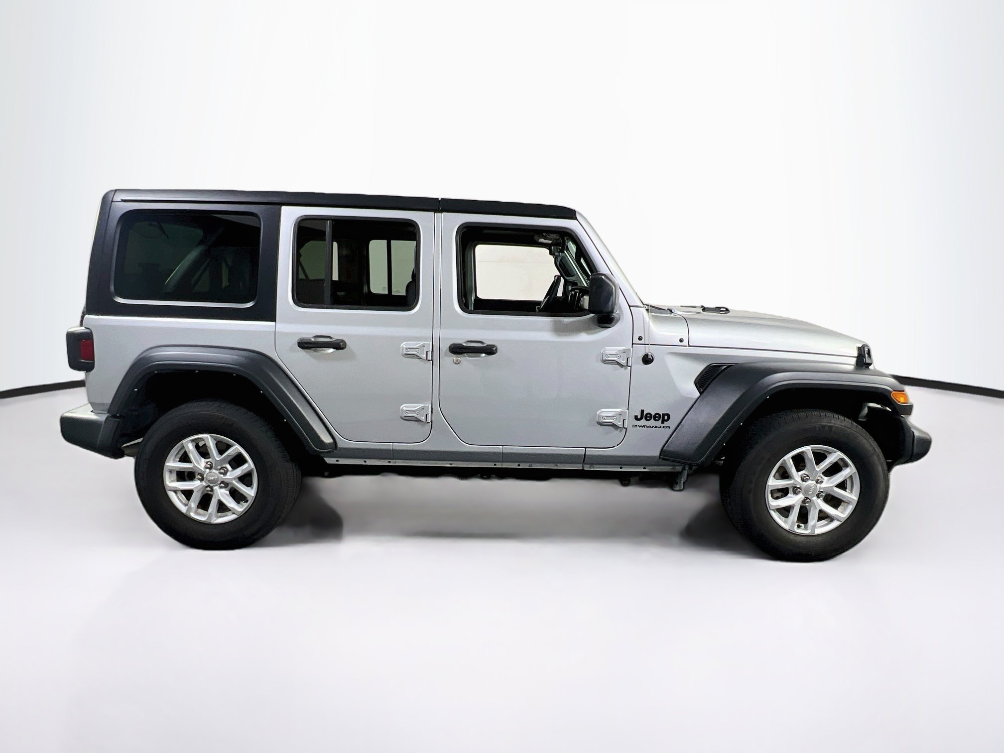 Used 2023 Jeep Wrangler Unlimited Sport AWD/4WD image 4