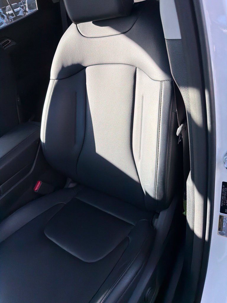 Used 2023 Kia Sportage EX AWD/4WD image 15