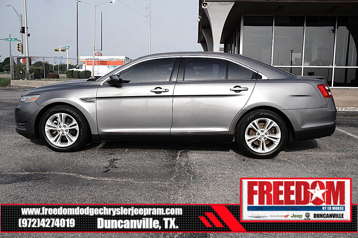 Used 2014 Ford Taurus SEL w/ Equipment Group 201A FWD image 2