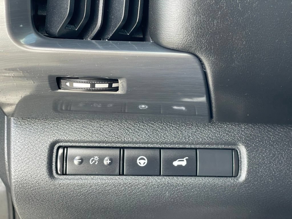 Certified 2022 Nissan Pathfinder SL AWD/4WD image 16