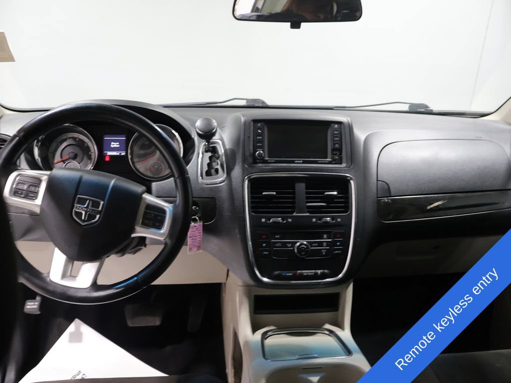 Used 2012 Dodge Grand Caravan Crew w/ Crew Value Pkg FWD image 3