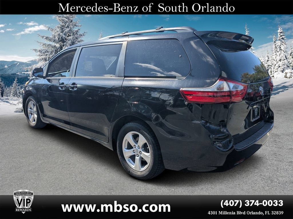 Used 2017 Toyota Sienna LE FWD image 16