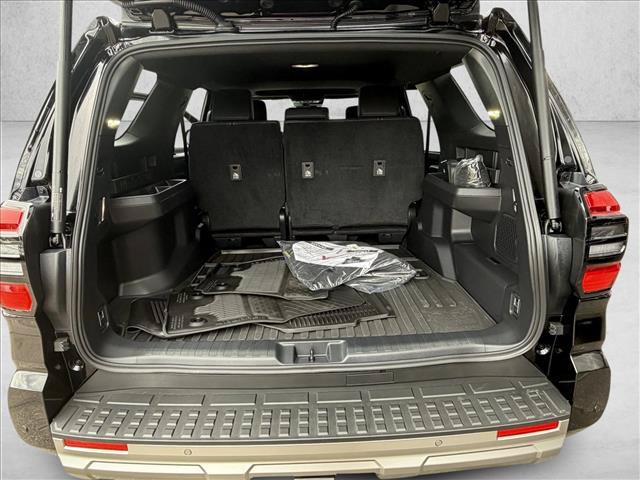 Certified 2025 Toyota 4Runner Limited w/ Tow Technology Package AWD/4WD image 13