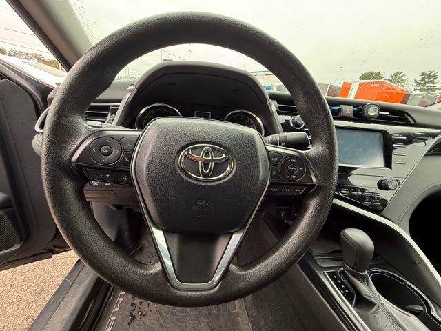Used 2019 Toyota Camry LE FWD image 12