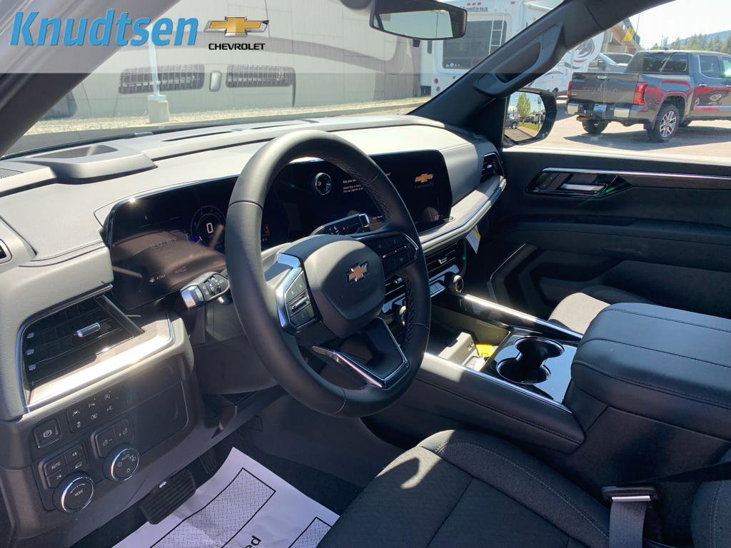 New 2026 Chevrolet Suburban LS AWD/4WD image 18