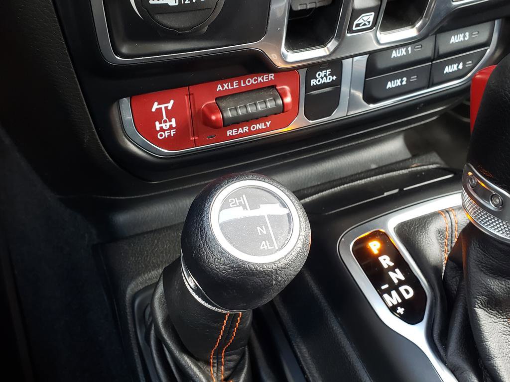 Used 2022 Jeep Gladiator Mojave w/ LED Lighting Group AWD/4WD image 18